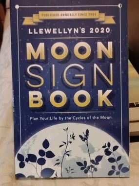 Llewellyn's 2020 Moon Sign Book Wisdom For Success & Prosperity Book Witch Pagan